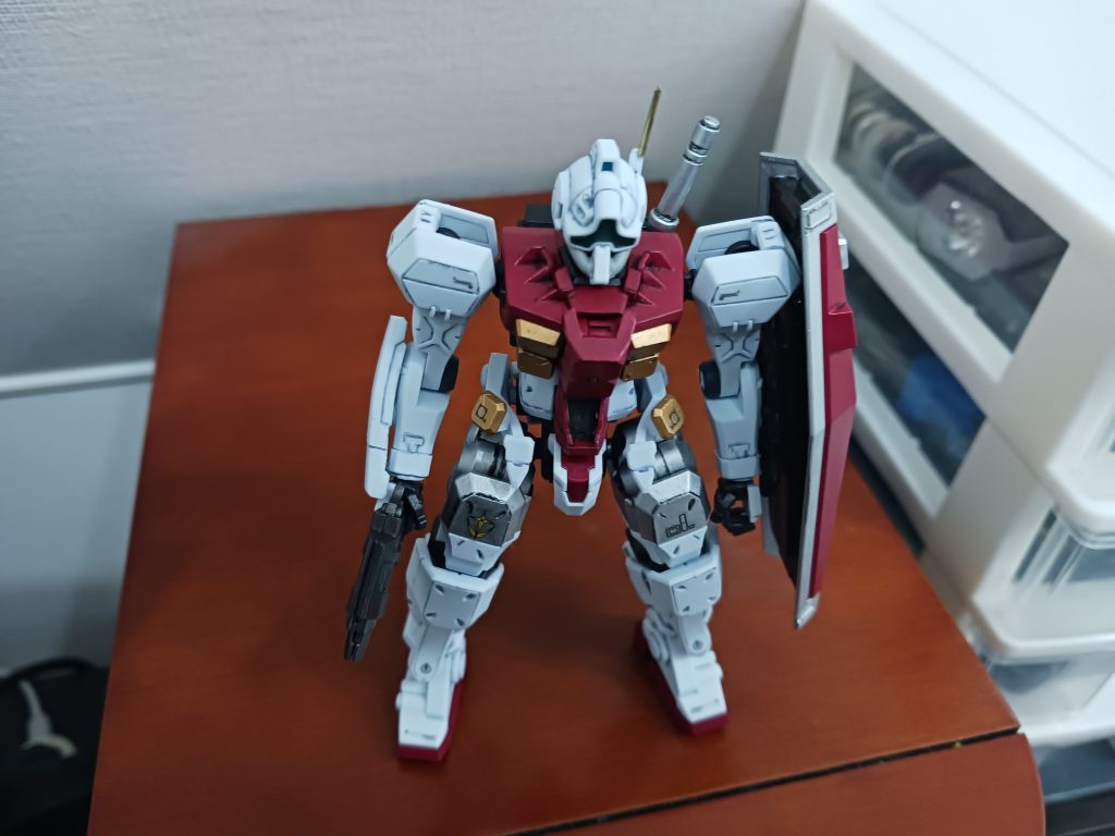 塗装は、正史のジムを意識して違和感ないよう塗り分けました。部分塗装です。