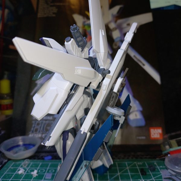 2026年ガンプラ1作目製作中。30周年記念に主人公機を製作···してたのになんか別物に（笑）そろそろ塗装せんともう1月終わってまう💦（5枚目）