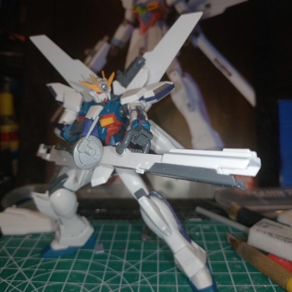 2026年ガンプラ1作目製作中。30周年記念に主人公機を製作···してたのになんか別物に（笑）そろそろ塗装せんともう1月終わってまう💦（3枚目）