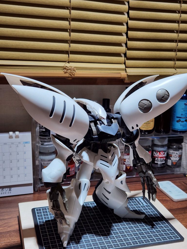 作品名：<p>プレバンでダムドが買えたので、アッガイの乾燥待ちの間に、手持ちのダムドに取り掛かりました。当時買っていたキュベレイと見比べながら、自分の理想のイメージにしようと思います。思っていたよりヒケも少しで、昔のキットにしては良い [&hellip;]</p>
