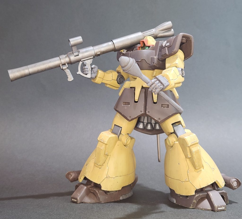 ラテーケンバズーカを作っていたのですが、映像作品でキンバライト基地機の持っていたのはザクバズーカでした。なのでオリジンザクバズーカの弾倉をカットし、長さを元と同じになるように繋げました。加工時は100均の鉛筆キャップを使用しましたが、径もあって使い易かったので、オリジンザクバズーカは暫くこれで改造しようと思います。