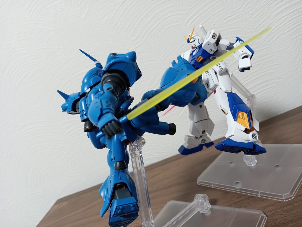 回し蹴りをかまして一瞬だけ圧倒するミーシャという妄想