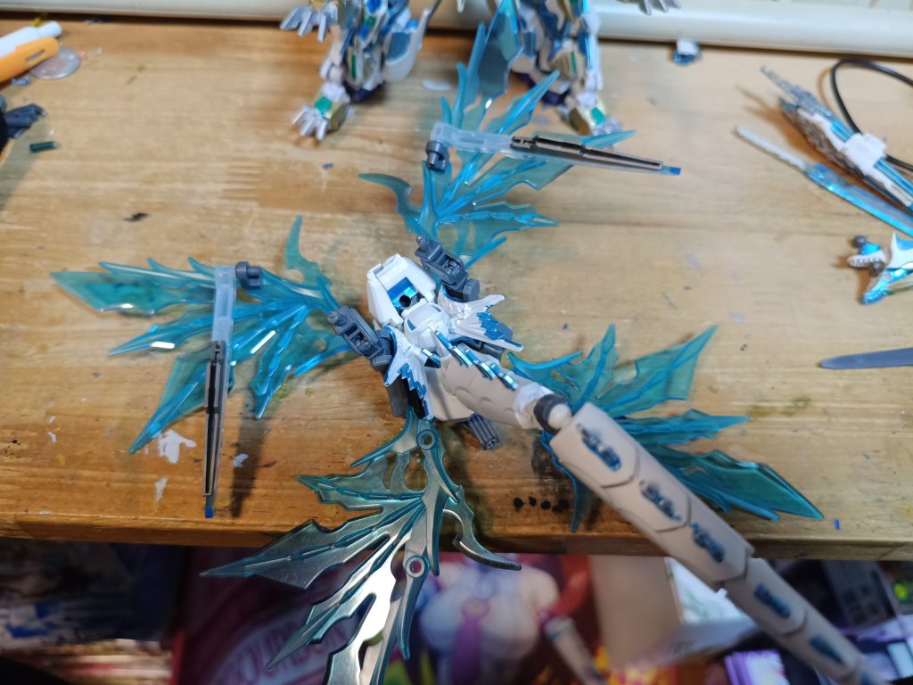 背中のパーツはこんな感じ モビルスーツ時のヘッドパーツを背中に装備 まあポロリあります(´;ω;`)