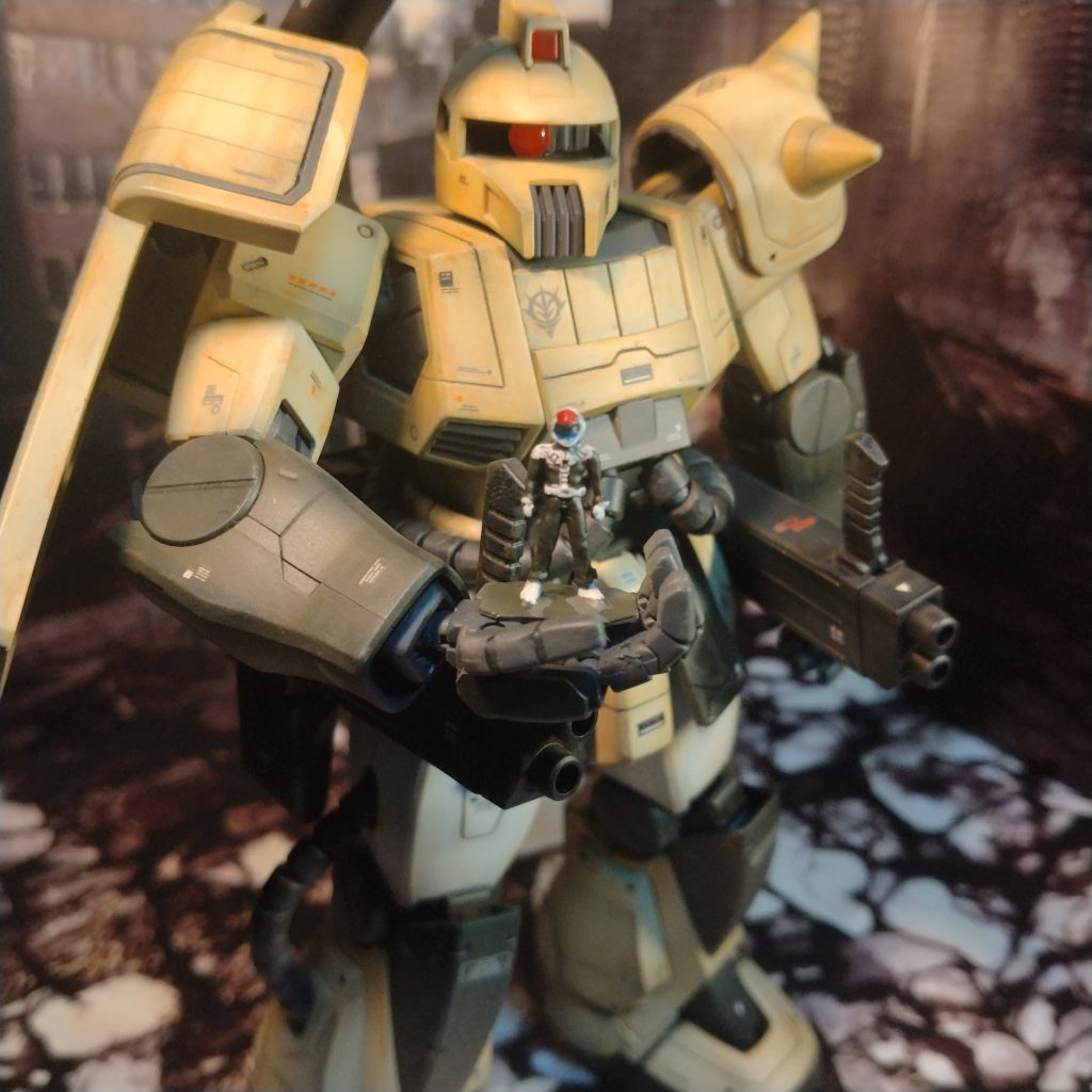 今回も頑張ってフィギュア手塗りしました！正に老眼殺しですよね！😄ほぼ、なんとなくの勘塗りです！😄と言う事でMGザクキャノンでした！制作ストーリーから見てくださった方々有難う御座いました！😄今回はいつもと違い次回作はまだ決めてません！余り間を空けないように制作しようと思ってます！😀ここまで観覧有難う御座いました！ではまた次回作で宜しくお願いします！