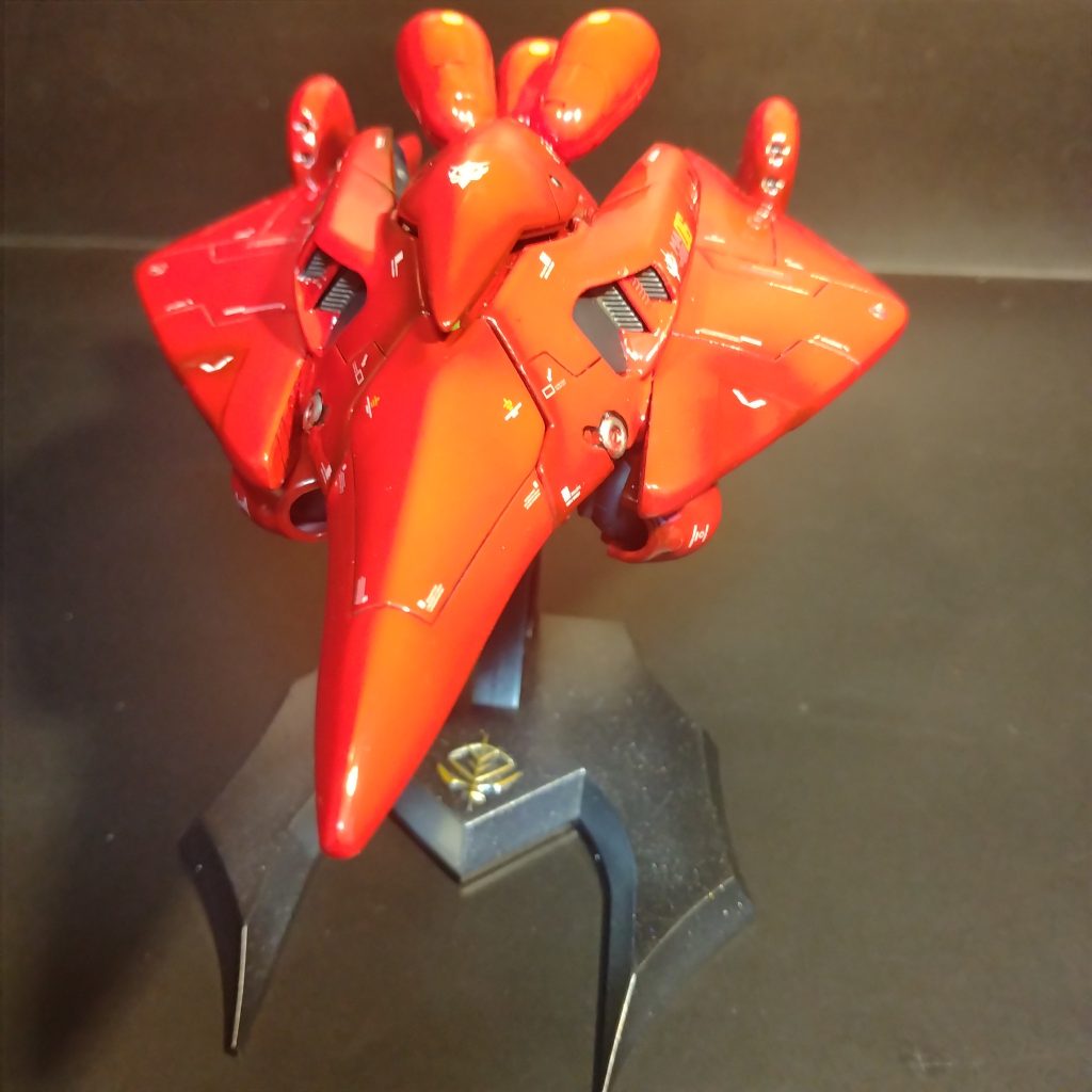 仕上げはクリアカラーで下地をオレンジにしてハイライト入れてるのでライトをあてる強さでオレンジッぽくなる様にしてます！😄箱絵が若干オレンジ系に見えたので！