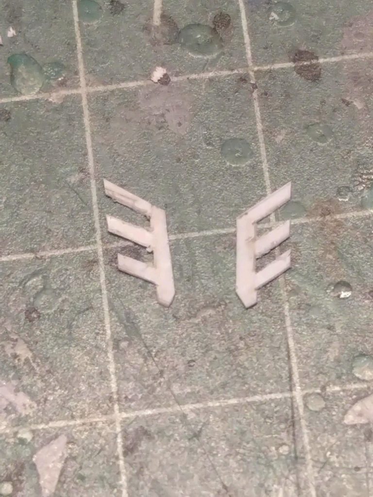 袖付きエンブレービング部切り出し作業の歩留りが悪過ぎました😣&nbsp;