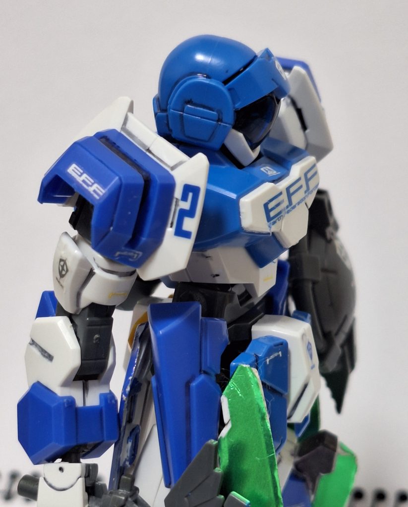 デカール余ってたのでEFFやら連邦やらのものを貼り付けました