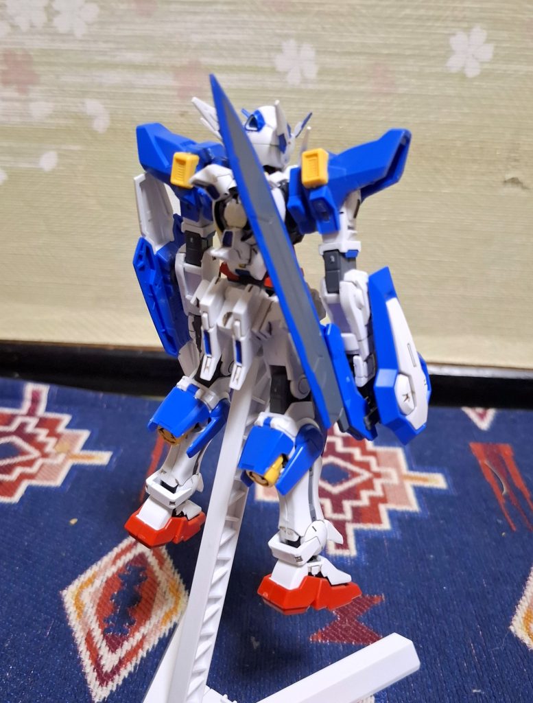 後ろアヴァランチエクシアのを使ってます