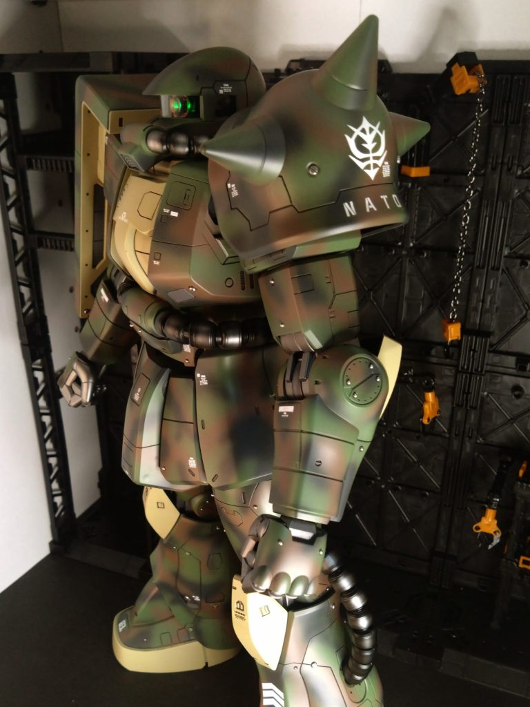 ジオンなのにNATO…