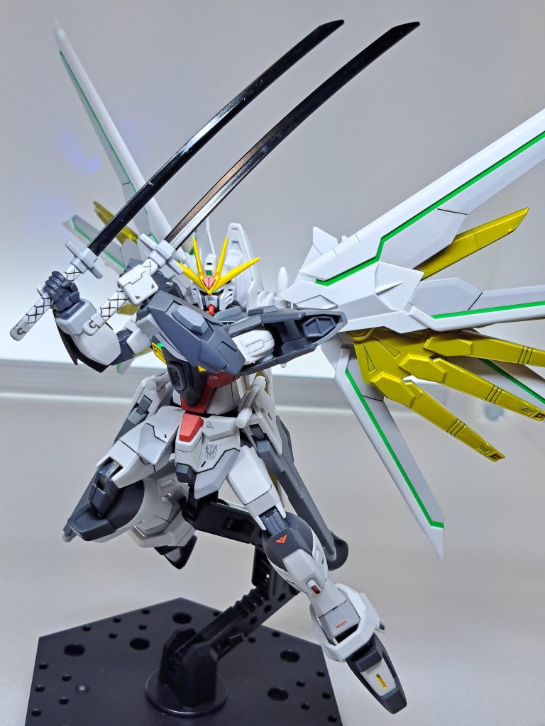 ツインフツノミタマ。二刀流でいつものポーズです。