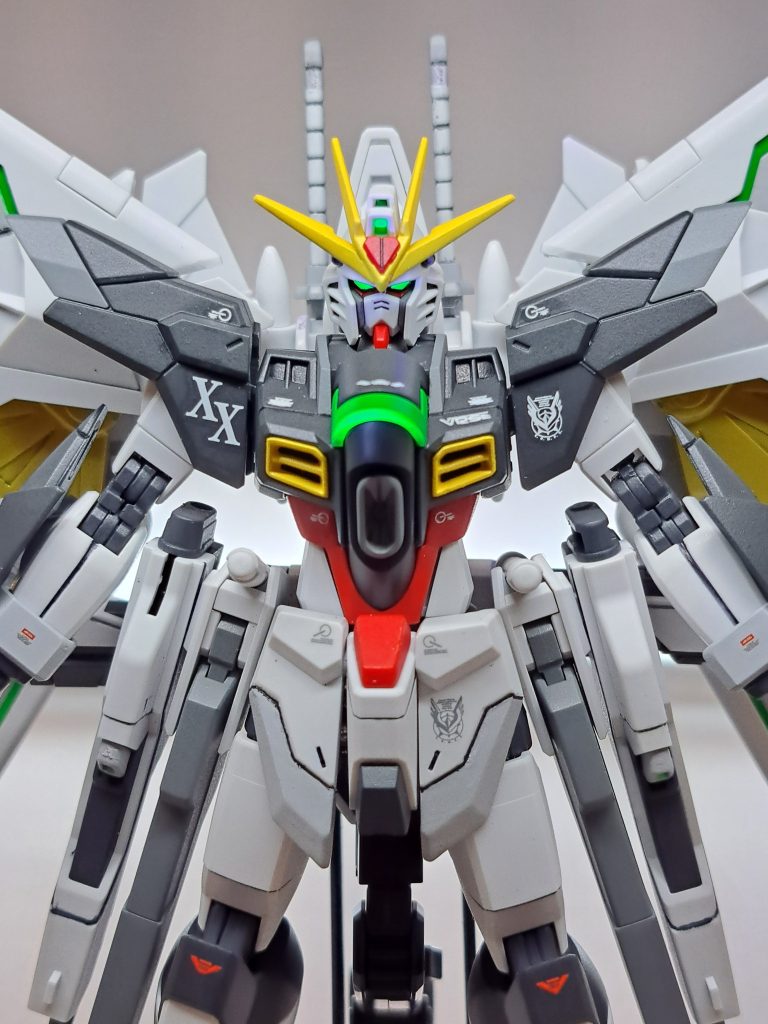 マイフリをダブルエックスカラーに仕上げるアイデアは少しネタっぽい感じがしますが、実際完成させていみると、コンパスでのキラの制服のカラーに近く、CE世界に存在しそうな感じの仕上がりになりました。めちゃめちゃ格好良く出来たと感じています。最後まで見ていただき、ありがとうございました。