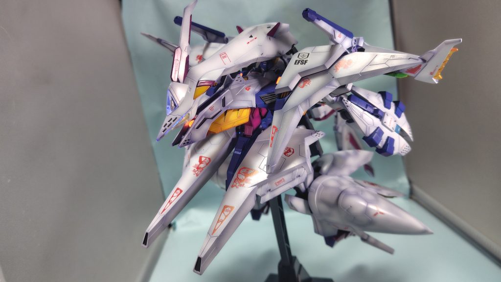 機首にモノアイ付けるとちょっとメッサーラっぽいね。