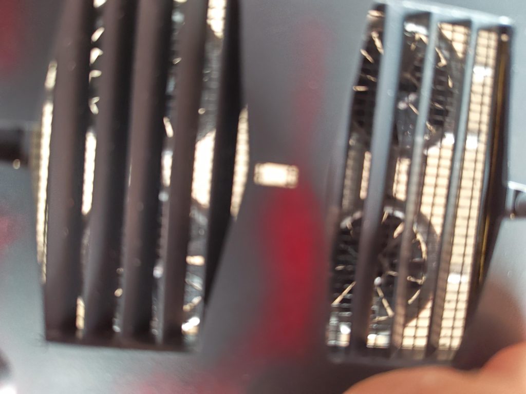 コチラは予告編で製作途中の「ドダイYS」の一部です。グフがライドする為に磁石仕込んだり…完成したらまた載せます。