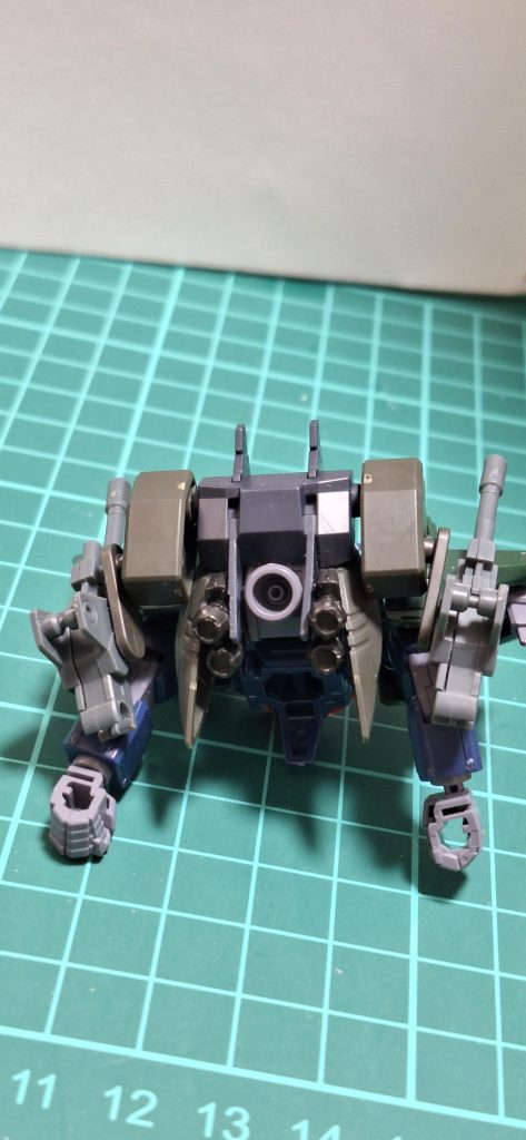 30mmとモビリティジョイントのガンダムMk-IIティターンズカラーのバックパック部品、のパーツでミキシング