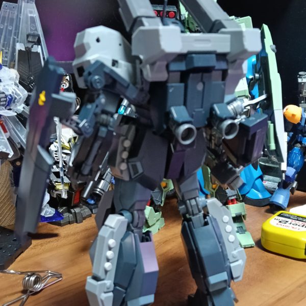 シールド装着出来るよう小改造しました。（2枚目）