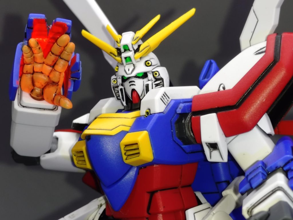 OPの顔の横にゴッドフィンガーの手があるポーズは流石にキットだと難しい(笑)RGなら可能なのか？