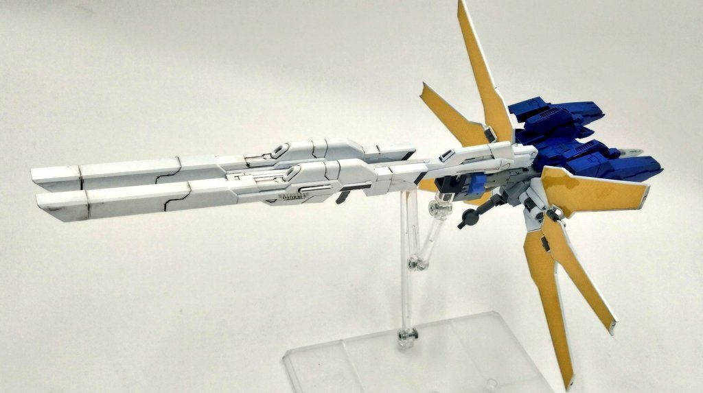 G-イーグルは機首を反転し追加補助ブースタを分解『パージ』しミラープレート展開機体後部ジョイントに接続し再度サテライト発射するという工程で試験運用をかさね実戦まで行ったのだがG-イーグルはあくまでサテライト運用・随伴するため無駄な稼働消費を抑えるため非武装なため戦闘中砲身・プレートに被弾したら使用不能も起こり・非武装なため火器援護もできないう問題がでたのと更に別の開発局がGビットというフラッシュシステムで運用・支援戦闘できる無人MSの登場によりしかもGビットもサテライト装備可能なたためＧビット量産したほうがたとえＧＸがサテライト打てなくてもGビットが打てるのと最大の特徴無人で戦闘支援できるというも可能なため旧連邦上層部はGビット量産計画に決まりG-イーグルのサテライト運用思想計画を開発中止・撤退しわずか数機しか生産をやめた。その後G-イーグルの開発スタッフはその技術をいかしGXシリーズの合体による火力増加・強化を主眼とした高機動支援戦闘機『Gファルコン』を開発した。