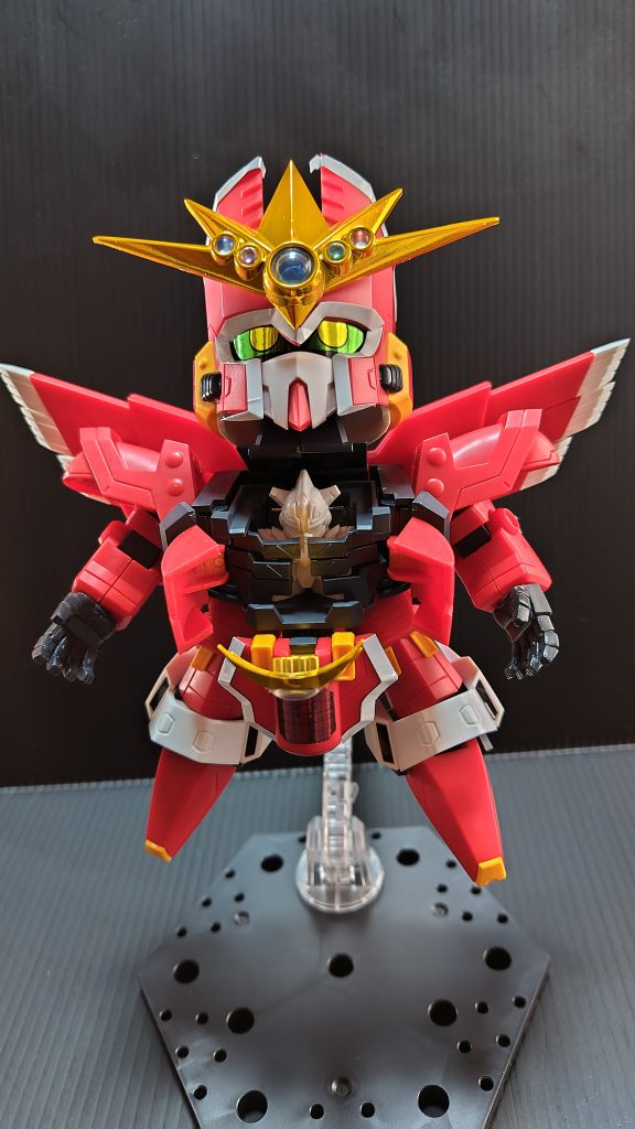 ネオガンダムの収納ギミックもこの通り