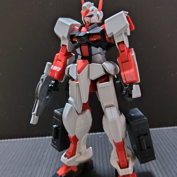 元々は『ビルドダイバーズ』の世界に自分がいたらどんなことをしていたいかなぁ～と思ったのがきっかけで『SEEDのジャンク屋組合に居たいなぁ』と思い立ったところから『そういえばレイスタっていう機体に女性が乗ってるのあったよねぇ』と思い、M1アストレイの在庫もあったのでいざ！挑戦！！と思い勢いでやったら塗装前に『ナニコレ』状態になってしまいました(￣▽￣;)とにかく似ているところが少なすぎて『レイスタ風』にしようかなと頑張った結果がこれです(´・ω・｀)笑ってやって下さい( ´･ω･`)（5枚目）