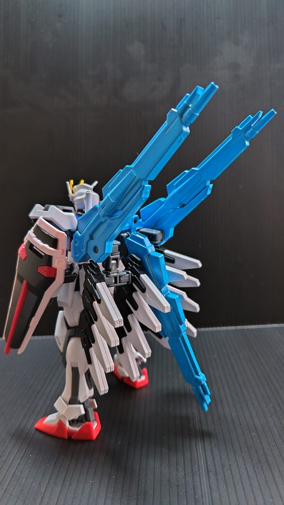 重そうに見えて意外と自立するという……