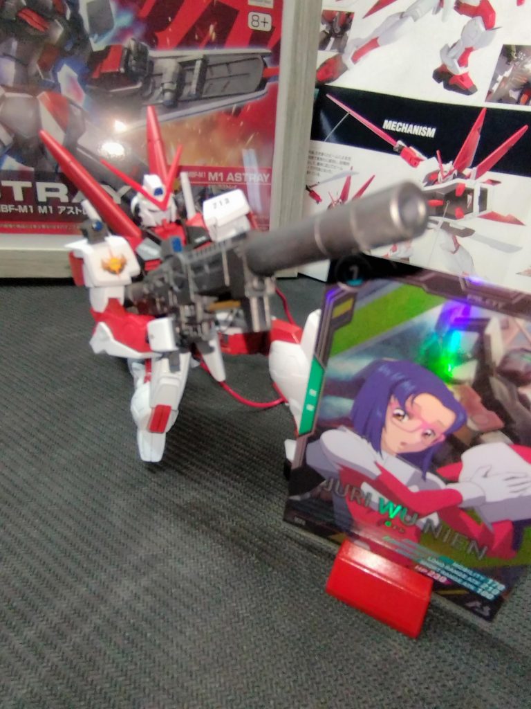 読んでないのですが、外伝でロウとやり取りがあったらしいこの子。以外に重要なキャラなのかな。&nbsp;　　　　　　　　　　　　　　　メガネっ子………好き