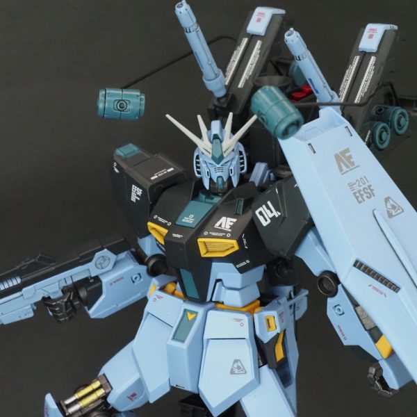 EG νガンダム量産試作機　インコム装備