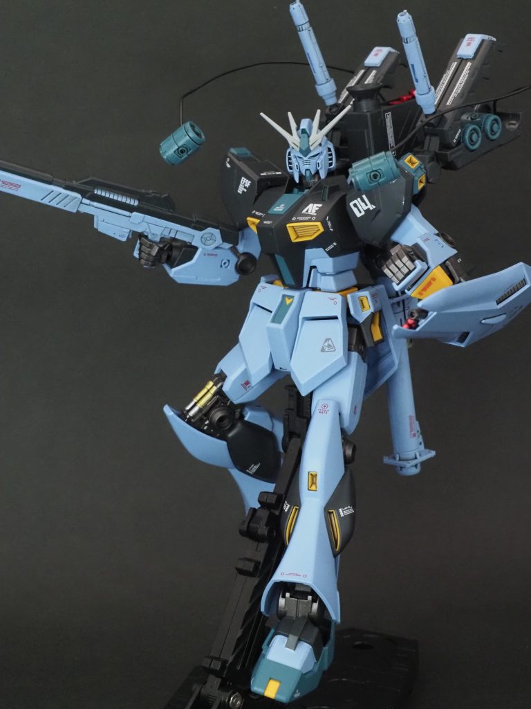 まあ、2個くらいが写真映えしますかね。腰の黄色部分をフレーム色で塗り忘れていたことに写真撮ってから気づきました・・・