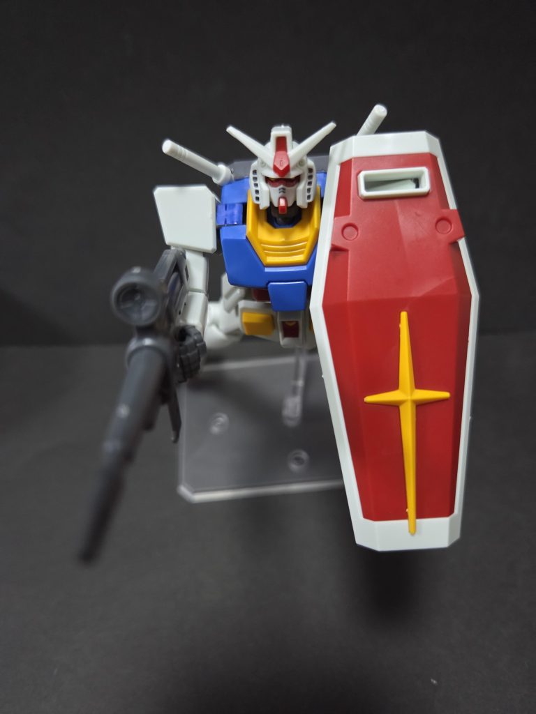 ビームライフルを装備して1st仕様にも。