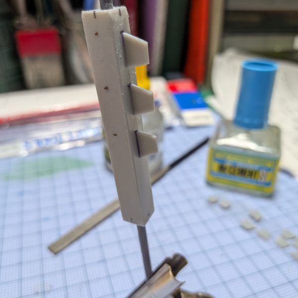 イオフレーム獅電のパーティングライン処理に飽きてきて、ちょっと武器の自作中です。中々難しい。（4枚目）