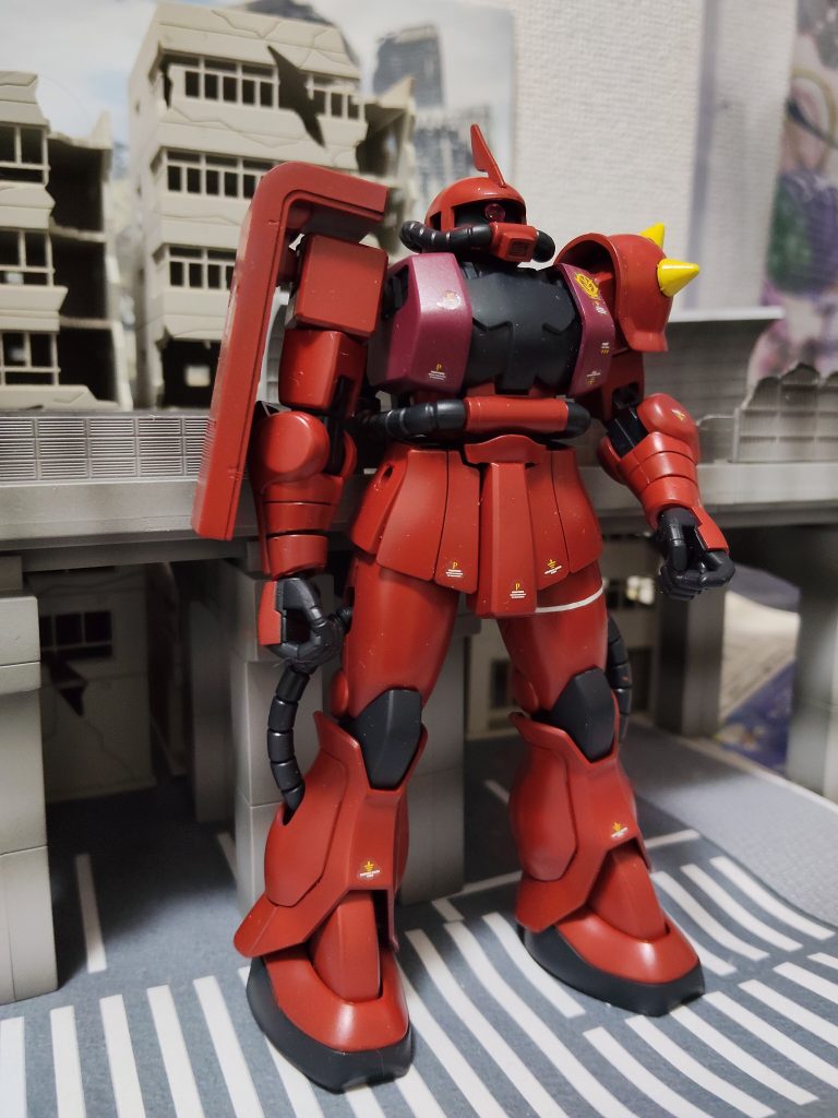 ジョニー・ライデン専用ザクⅡ–5枚目/制作者：新人メカニック