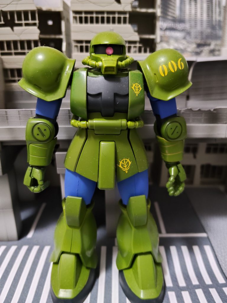 ザクⅡA型–4枚目/制作者：新人メカニック