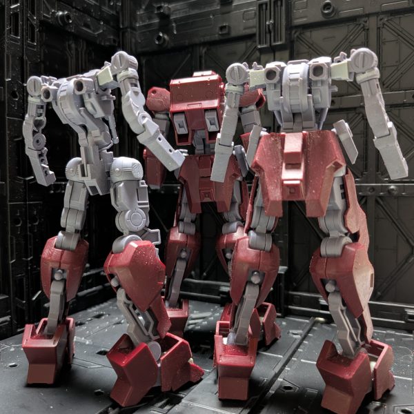 全体像観ないとモチベーション維持できないので、仮組み中です。全体像見えるとやる気が続きます。表面処理頑張って、早くサフ吹きたいです。（2枚目）