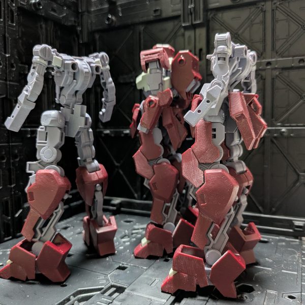 全体像観ないとモチベーション維持できないので、仮組み中です。全体像見えるとやる気が続きます。表面処理頑張って、早くサフ吹きたいです。（3枚目）