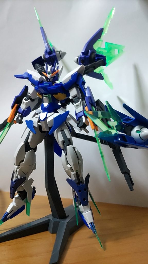 なんかブレてますね。実はこの機体もう手元には無いんですよ。昔作って、今は別機体に生まれ変わっております！いつか投稿しますよ。いつかね！