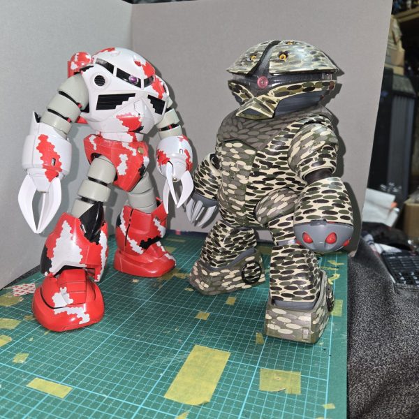 ジャブロー潜入