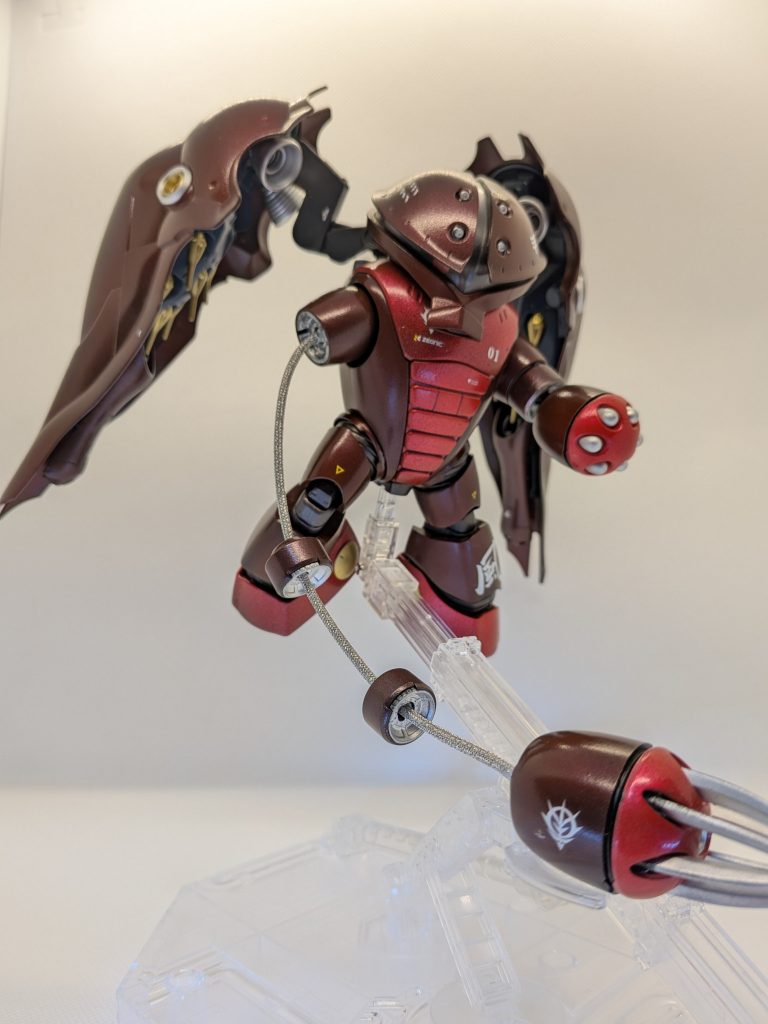 ミラ「その辺でパーツ拾ってきたから（物理）コストはタダだよ！それより見て見てっ！アッガイの腕、自由に伸びる様にしたんだよ!」ヨーザ「いや、有線誘導できるパイロッ」