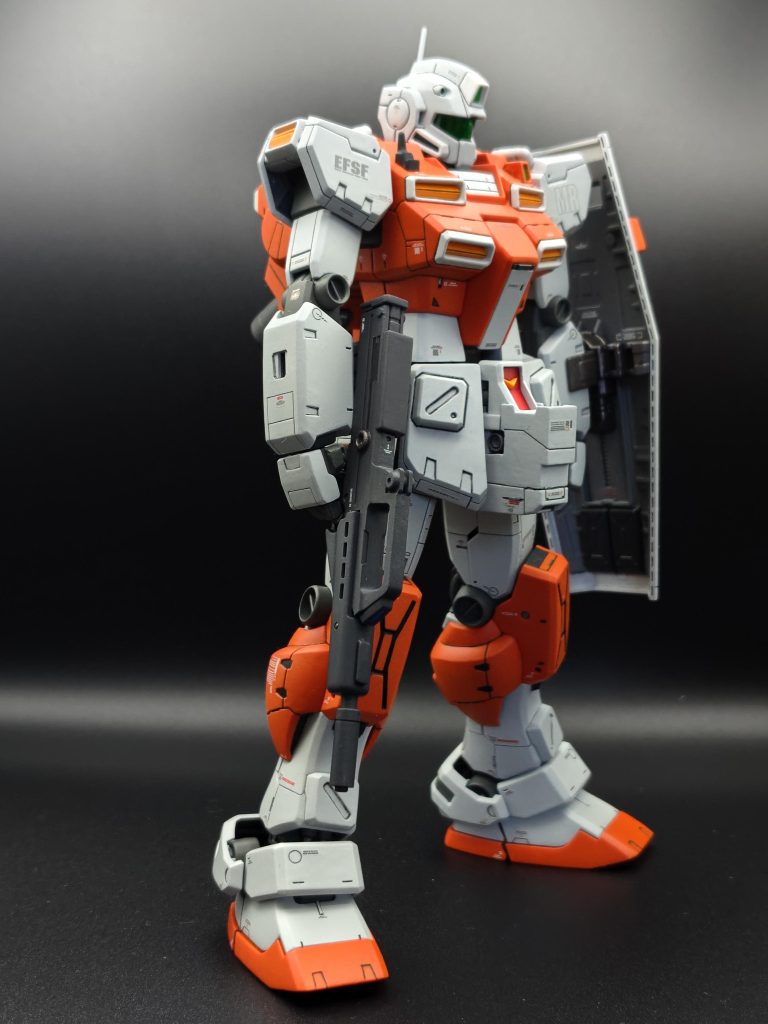 各種武器類を携えたショットです☺️ GMライフルは一部仕様を変更しました&nbsp;