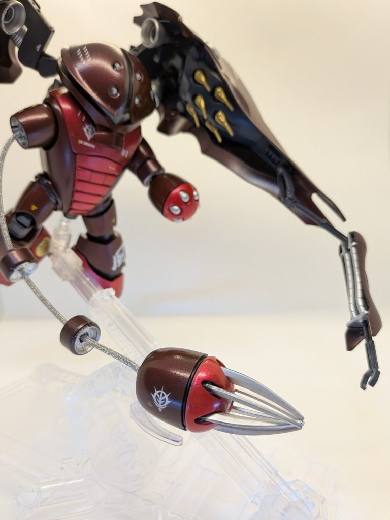 ミラ「ん？バインダーにジェネレータを追加装備したから問題ないよ！それより隠し腕もあるよっ！」ヨーザ「そもそもファンネルなんてニュータイプしか使えねぇだろ、、ん？ウェポンオールグリーン？」ミラ「っ！！んじゃ納入してくるねっ！」ヨーザ「！！っていねぇじゃねぇか、、、どんだけ自分のＭＳ納入すんのが嬉しいんだよ。」