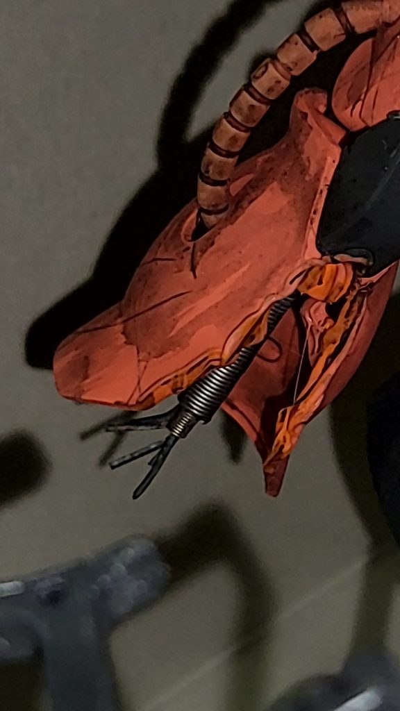 スプリングや銅線で千切れたケーブルを再現