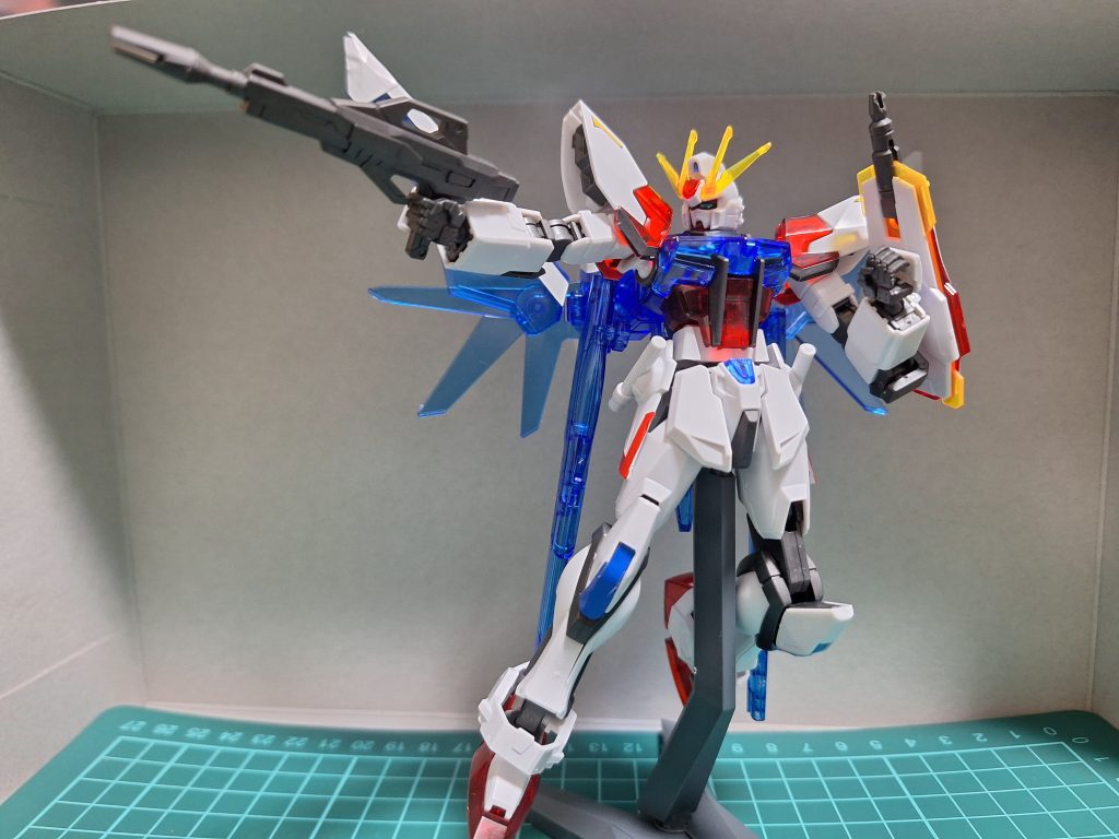 ビルドストライクガンダム　ソリッドクリア