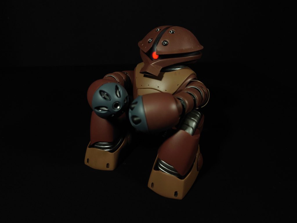 【再掲】体育座りしているアッガイ