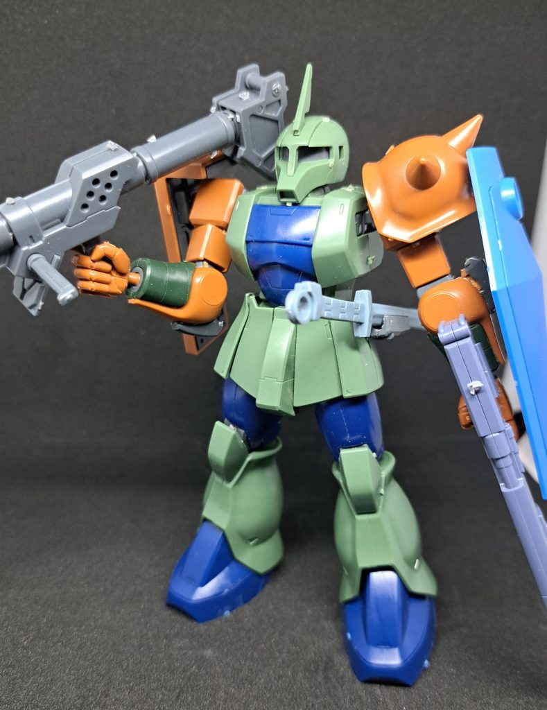 仮組時MMP-80はこの時はザク改の物でしたが、大きすぎる感じがして変更