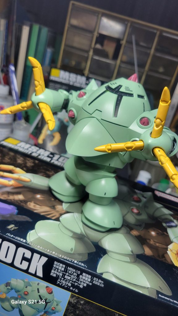 両手カバッ!みたいな...てな事で今年もよろしくお願いします。Let's！ガンプラ！&nbsp;