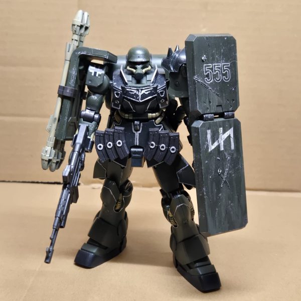 ギラズール（武装親衛隊仕様）