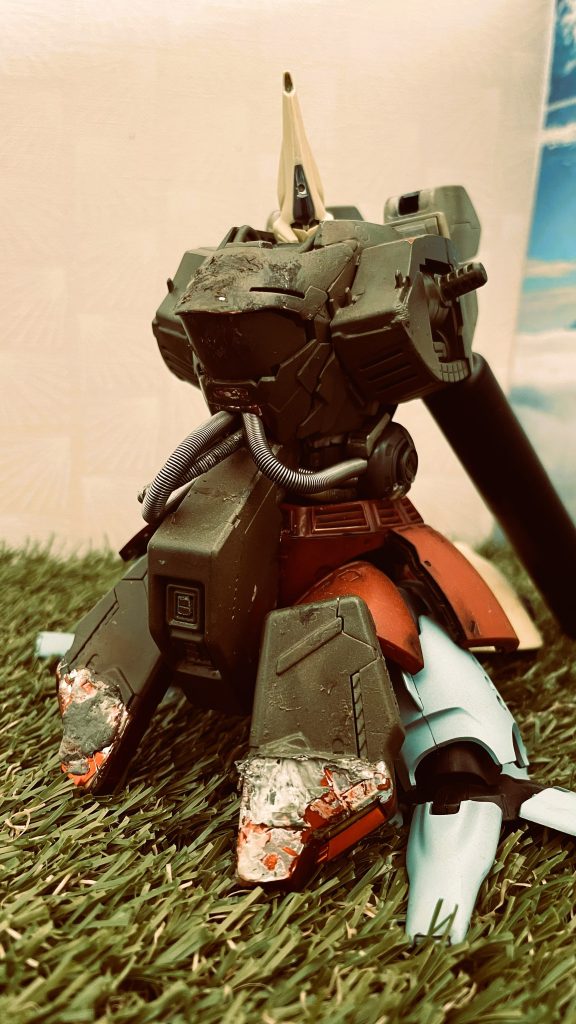 次回作ジ・O IIを予定しています。劇中ZZガンダムとの遭遇シーンのジオラマを製作中です。