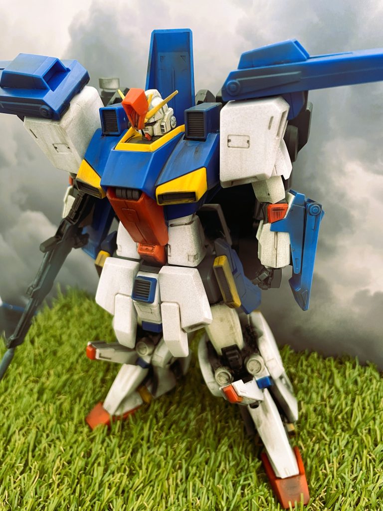 上からのアングルです。頭部メガ粒子砲は「一度しか放てない」と設定にあります。