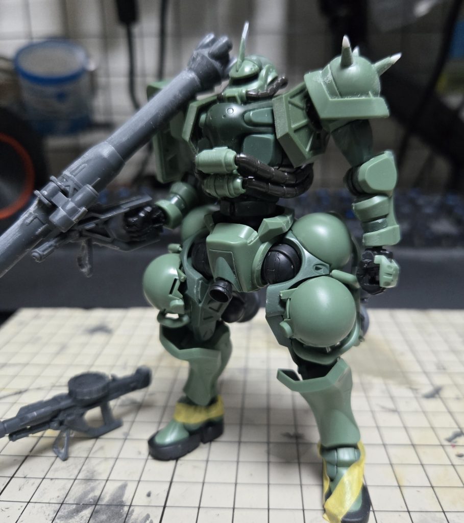 前面ビフォー本体改造はアンテナの延長とスパイクをとがらせています！