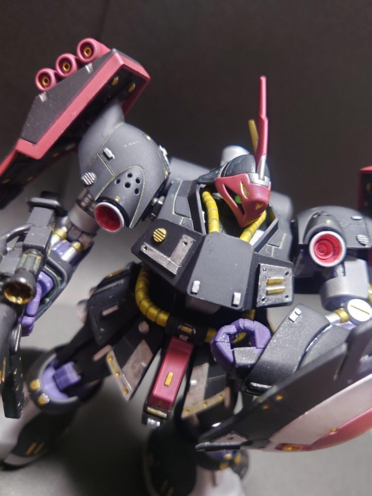 筆塗りが難しい😂後性格なのか細い所を塗ってると面倒くさくなって雑になってしまう🫠