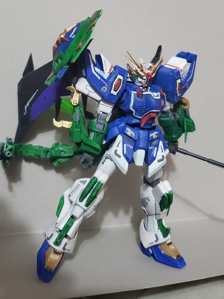 カラーイング以外目立つ変更点がないが、背中のビーム砲ユニットを龍のしっぽを思わせるテールスタビライザー式に変更し、ビーム砲も
射撃と拡散型を両方搭載。背中のウィングユニットも龍の翼をモチーフに
少々改造を施した物に変更。両腕のドラゴンハングの火炎放射器は圧縮した火炎攻撃を放つことが可能な「ドラゴンブレス」に改造。シールドも簡易的だがビーム攻撃を防ぐプラネイトディフェンサーを搭載したものに改造されている。接近戦と格闘戦を重視に小さいが改造が所々施されている。