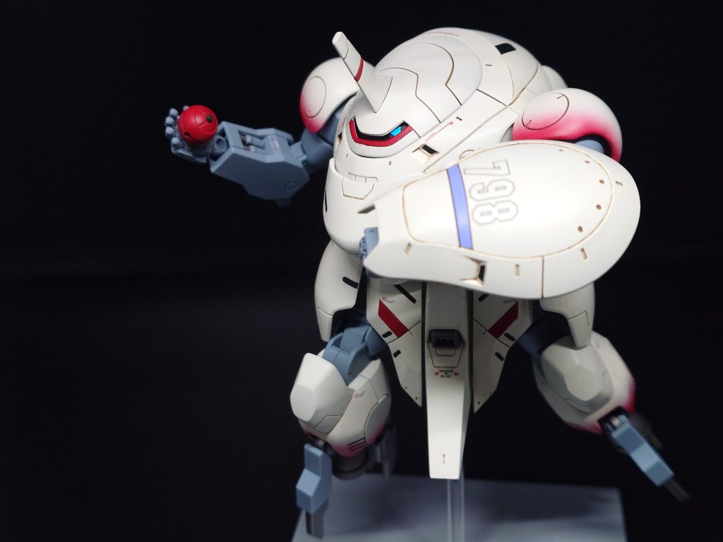 未塗装だとまるでカボチャのような手榴弾はカラー変更でトマトにしました。ちなみにバールは塗り忘れております。